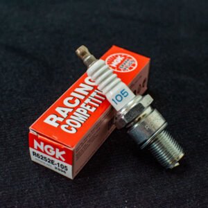 Bujía NGK R6252E-105