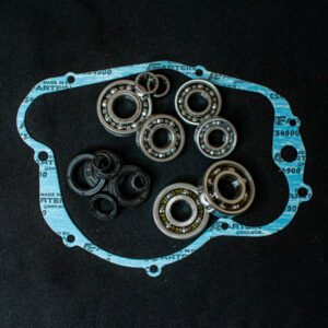 Kit de rodamientos, juntas y retenes BULL FAST motor completo Minarelli AM6 (Cigüeñal de poliamida)