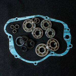 Kit de rodamientos, juntas y retenes BULL FAST motor completo Minarelli AM6 Carter Nuevo (Cigüeñal de poliamida)